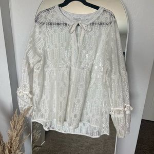 Cute white boho top with Pom Pom sleeves sz 1x